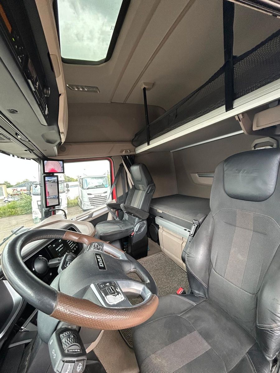 Fahrzeugabbildung DAF XG+ 530 FT, Hydraulik, Leder, Standklima