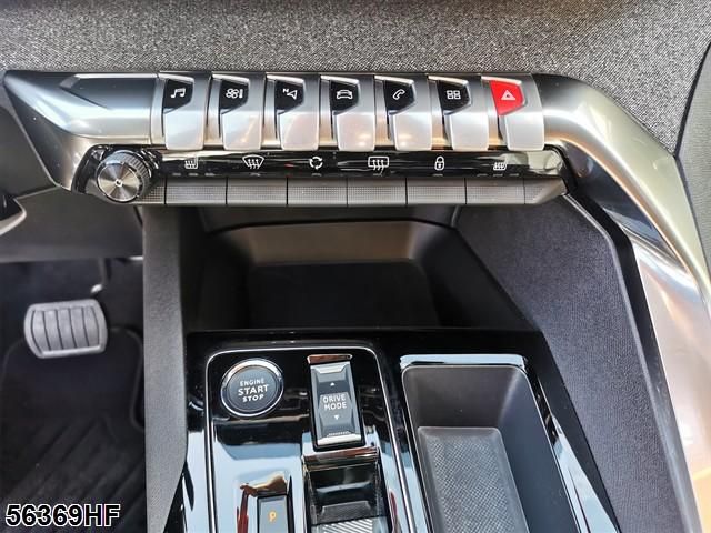 Fahrzeugabbildung Peugeot 3008 1.2 PureTech 130, Allure Pack