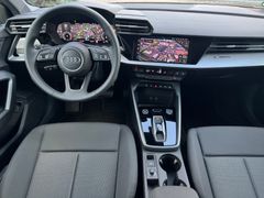 AUDI A3 Limousine 30 TFSI S line*PANO*MATRIX*ACC*
