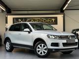 Volkswagen Touareg V6 TDI BMT 3.0l/ AHK/LEDER/Bi-Xenon - Volkswagen Touareg: Luftfederung