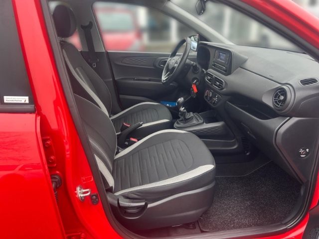 Fahrzeugabbildung Hyundai i10 Select 1.0 EU6d Musikstreaming DAB SHZ Lenkr