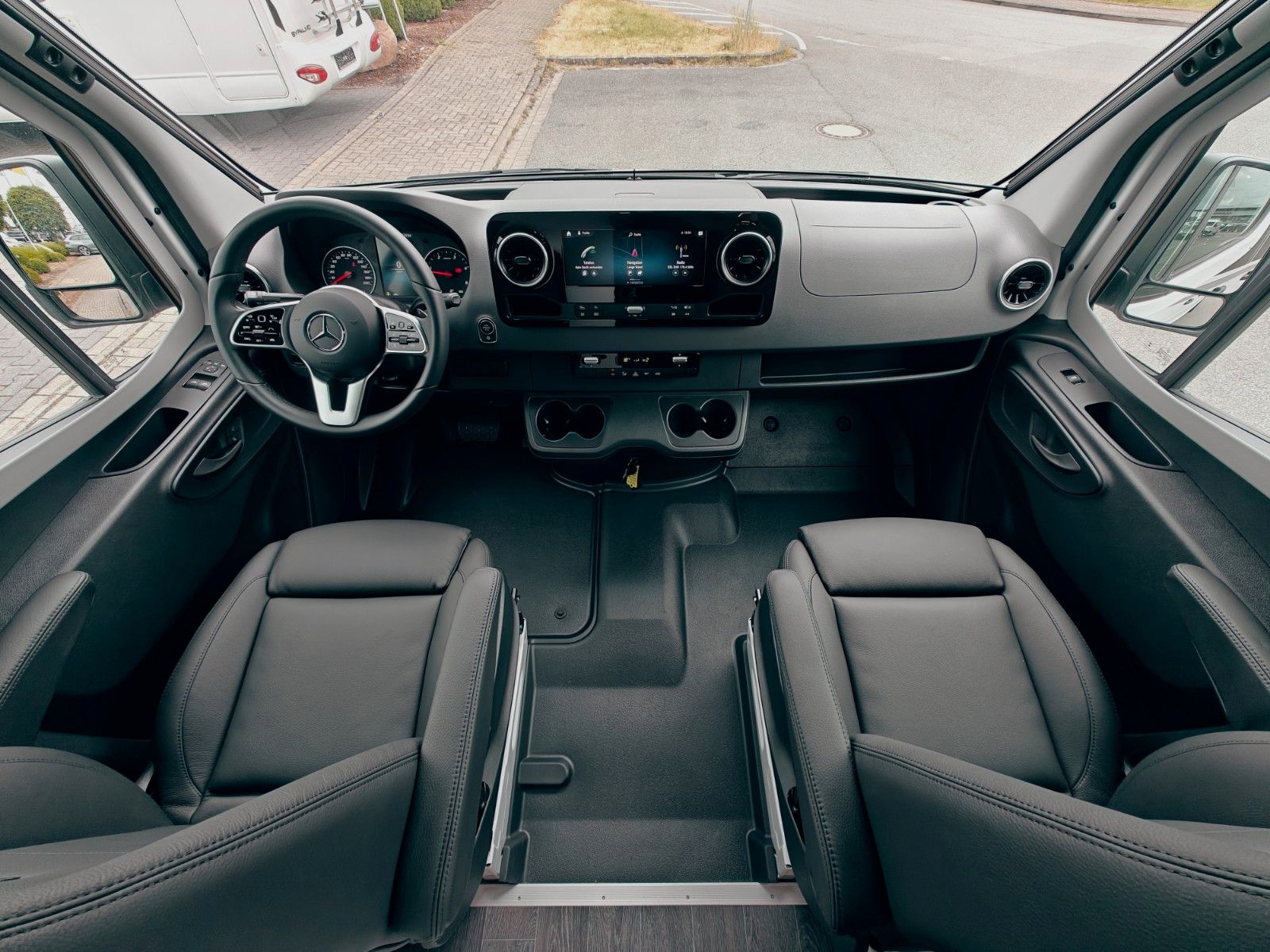 Fahrzeugabbildung Frankia YUCON 7.0 4x4 LOUNGE X by palmo