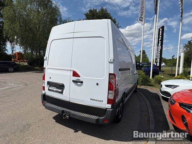 Fahrzeugabbildung Renault Master Kasten dCi 135 L2H2 3,5t Sortimo/Standh. - mit KI generiert/bearbeitet