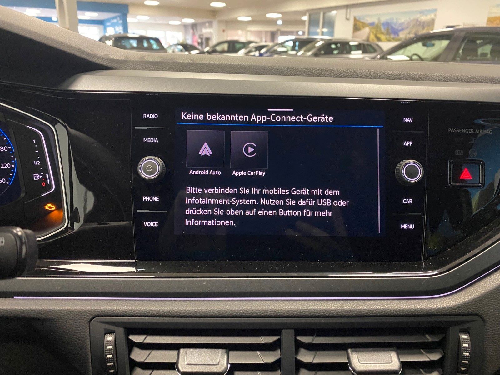 Fahrzeugabbildung Volkswagen Taigo 1.5 TSI OPF DSG R-Line+ MATRIX LED+ACC+18"