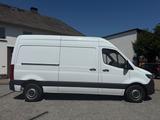 Mercedes-Benz Sprinter III Kasten FWD 211/215 CDI FWD L2 - Mercedes-Benz Sprinter: 215 Cdi