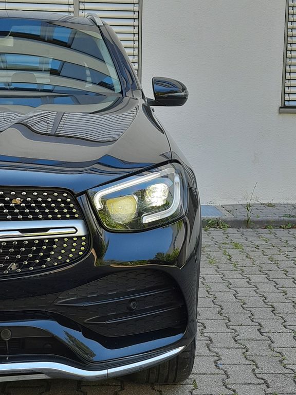 Image of Mercedes-Benz GLC 200