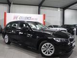 BMW 330e Touring Advantage / LIVE-COCKPIT-PRO / LED - BMW 330 mit Hybrid-Antrieb