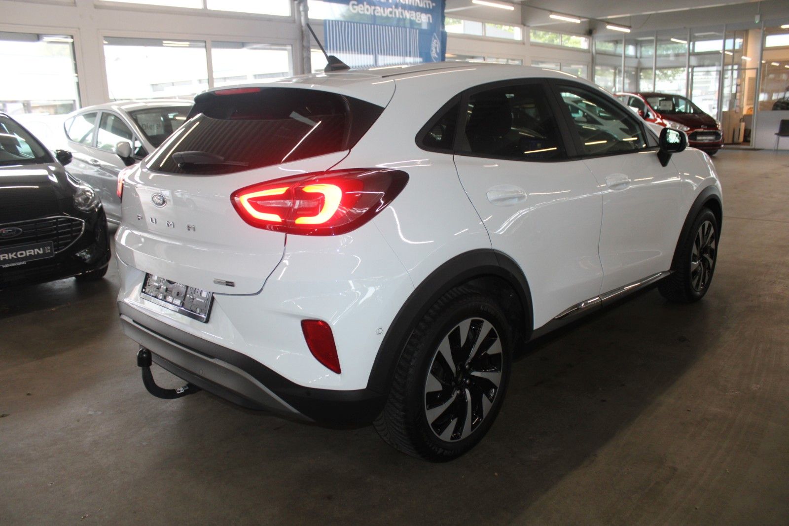 Fahrzeugabbildung Ford Puma MHEV Titanium AHK LED NAVI CAM WinterPaket