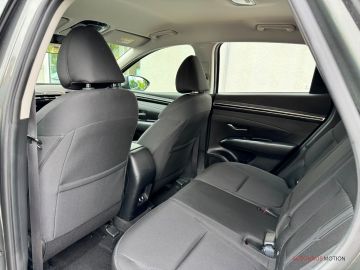 Hyundai TUCSON - 11