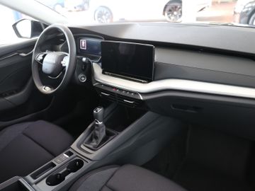 Skoda Octavia 1.5 TSI LED KLIMAAUTOM APP SITZH PDC