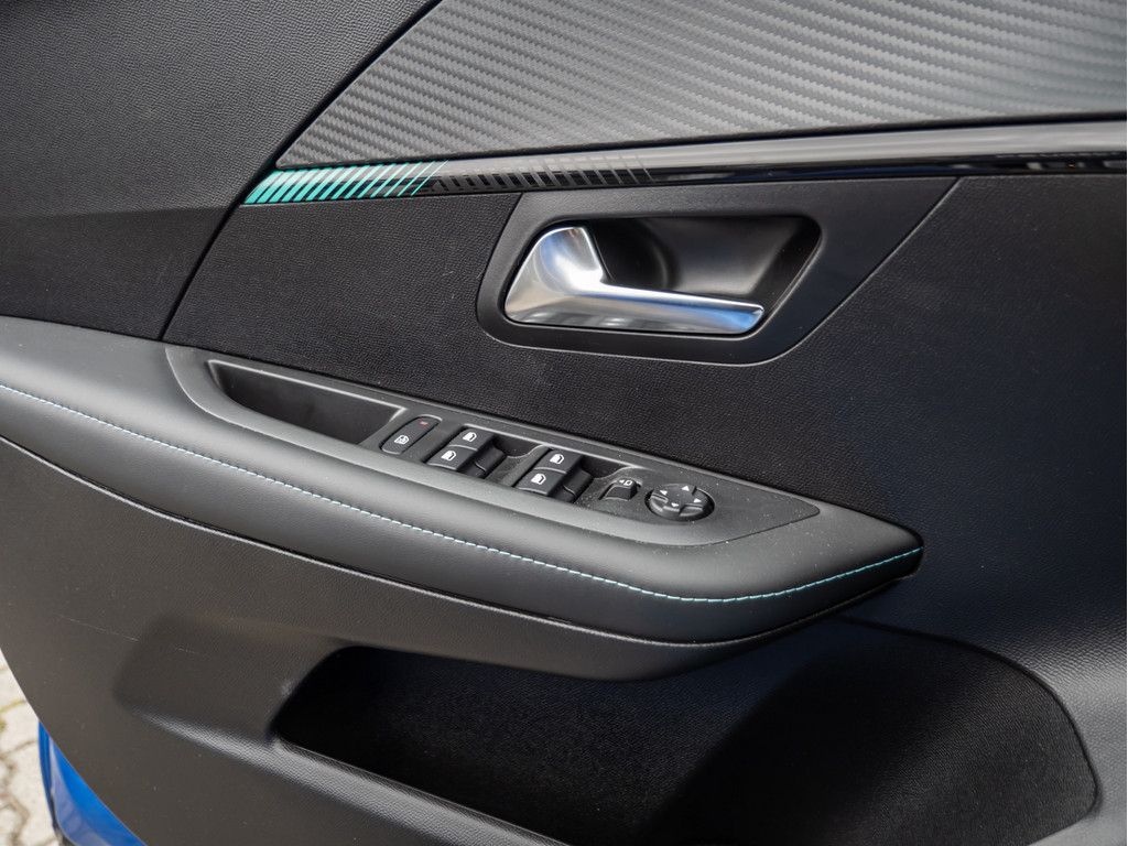 Peugeot 208 - Bild 25