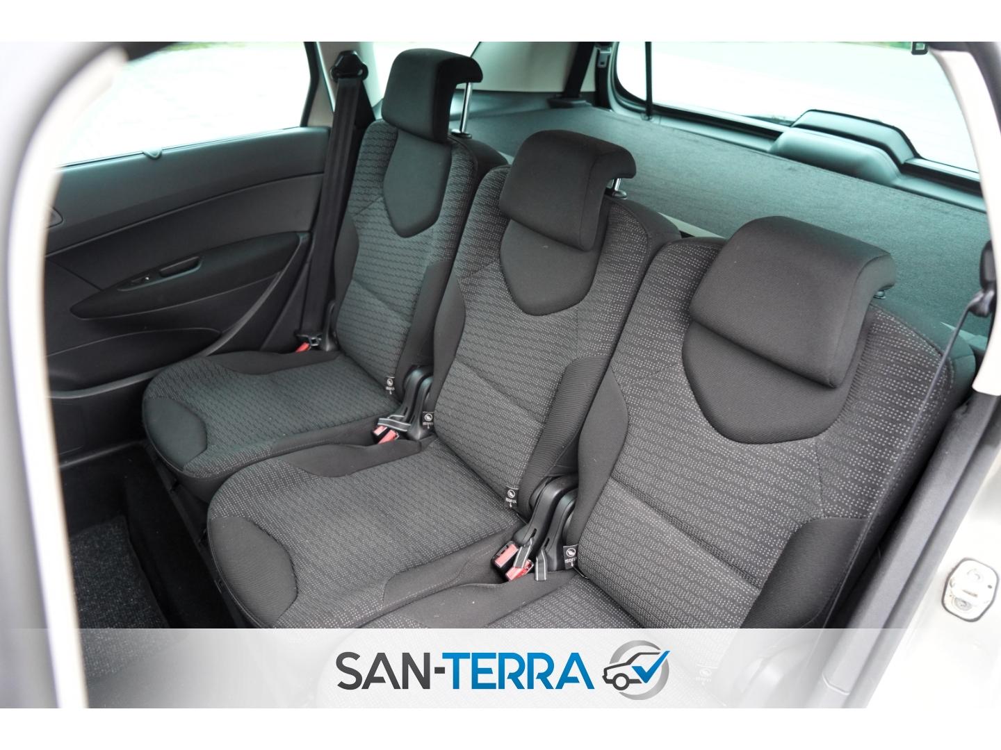 Peugeot 308 2010 — photo 31