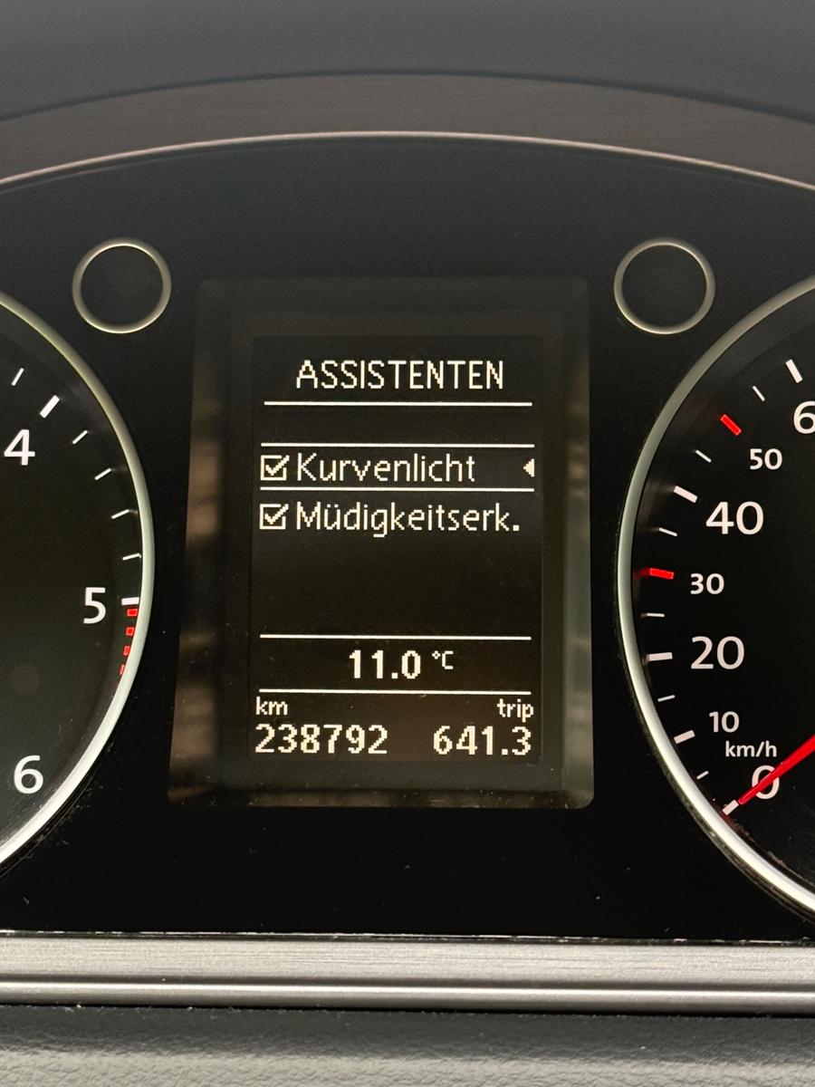 Volkswagen Passat 2014 — photo 18