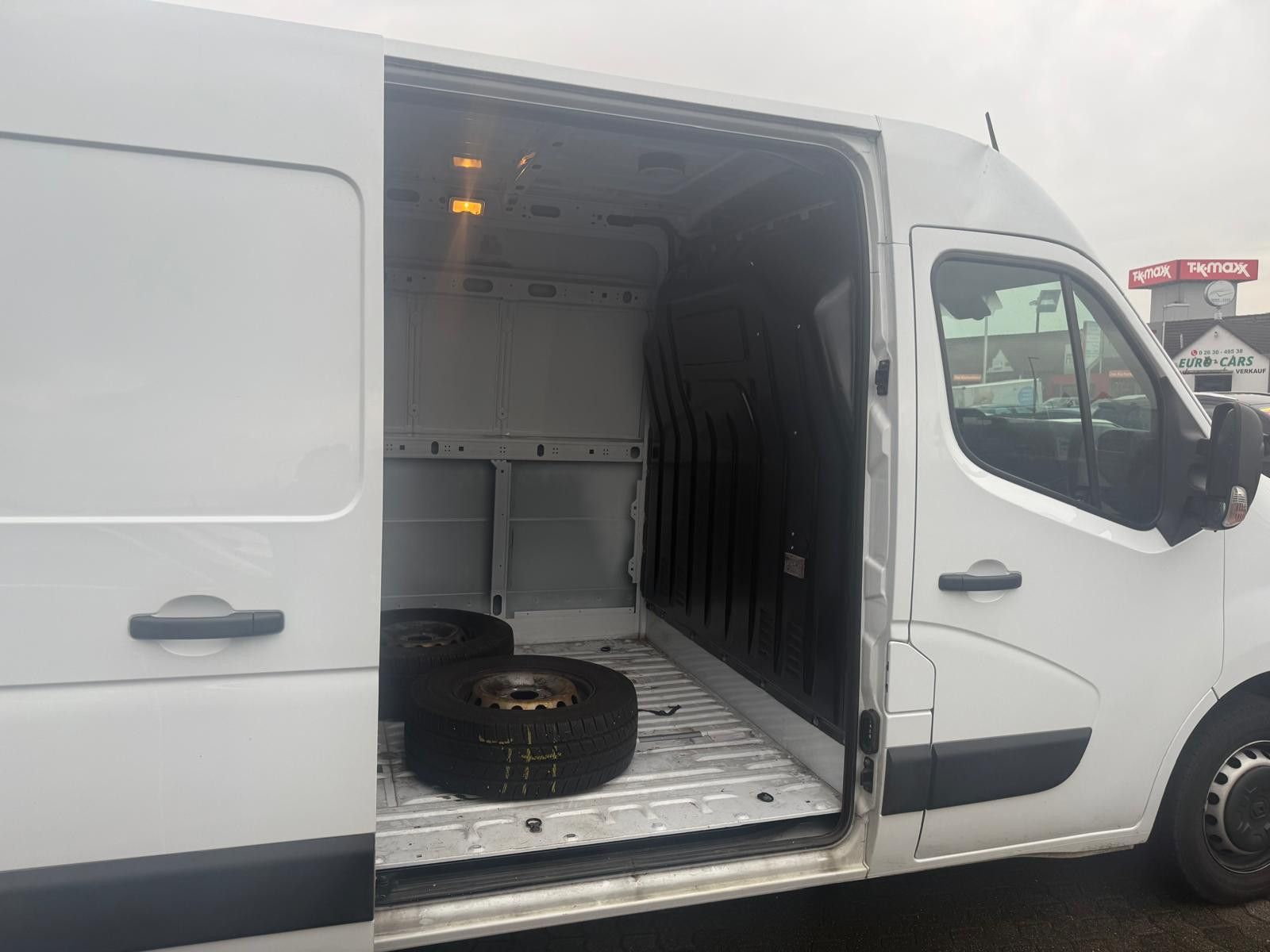 Fahrzeugabbildung Renault Master III Kasten L2H2 HKa 3,5t