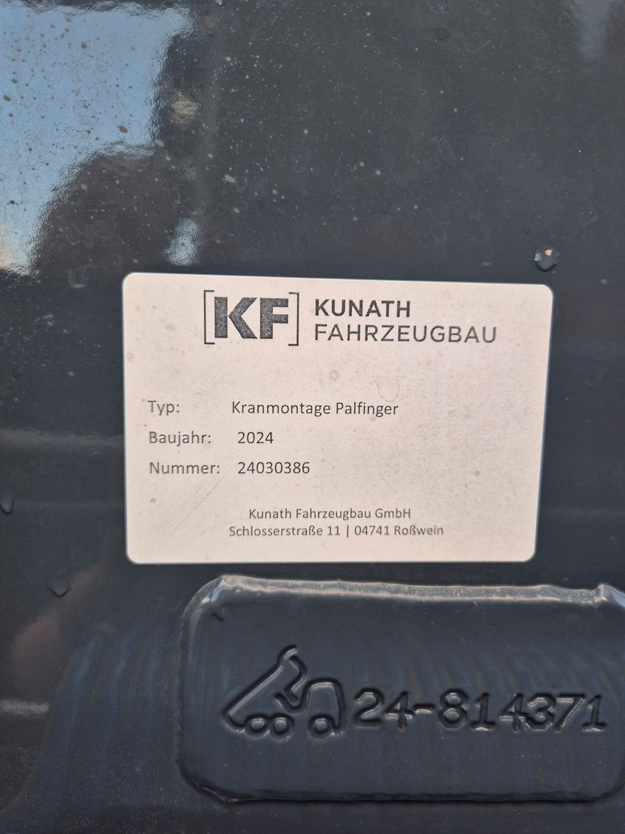 Fahrzeugabbildung Iveco AD200X46/P HR OFF Palfinger PK 12.501 Funk AHK