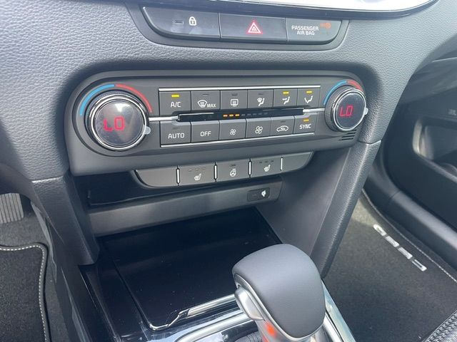 Fahrzeugabbildung Kia Ceed Spirit TotWinkAss P1 Navi Digitales Cockpit