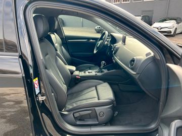 Fahrzeugabbildung Audi A3 Sportback 1.5 TFSI S-Tronic Navi LED Cam ACC