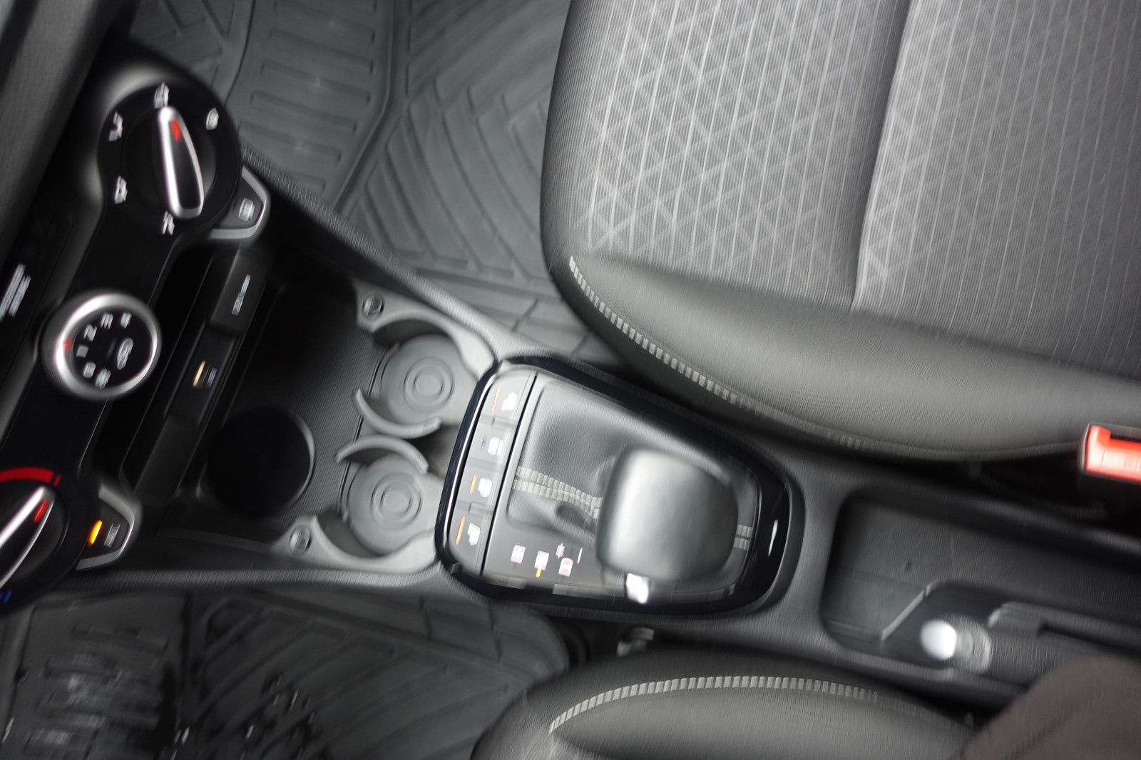 Fahrzeugabbildung Kia Picanto 1.0 Dream-Team Edition AMT  Radio BT,SHZ