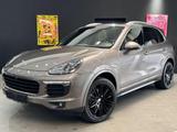 Porsche Cayenne *Bose*Panorama*SitzHz*SitzbeL.14Wegem.Si - Porsche in Köln