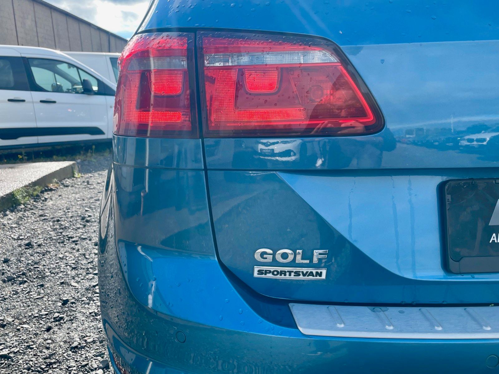 Fahrzeugabbildung Volkswagen Golf Sportsvan VII Comfortline DSG Xenon Pano AC