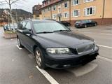 Volvo V70, Baujahr 2002, Benzin Automatik - Volvo V70 20V mit Benzin-Antrieb