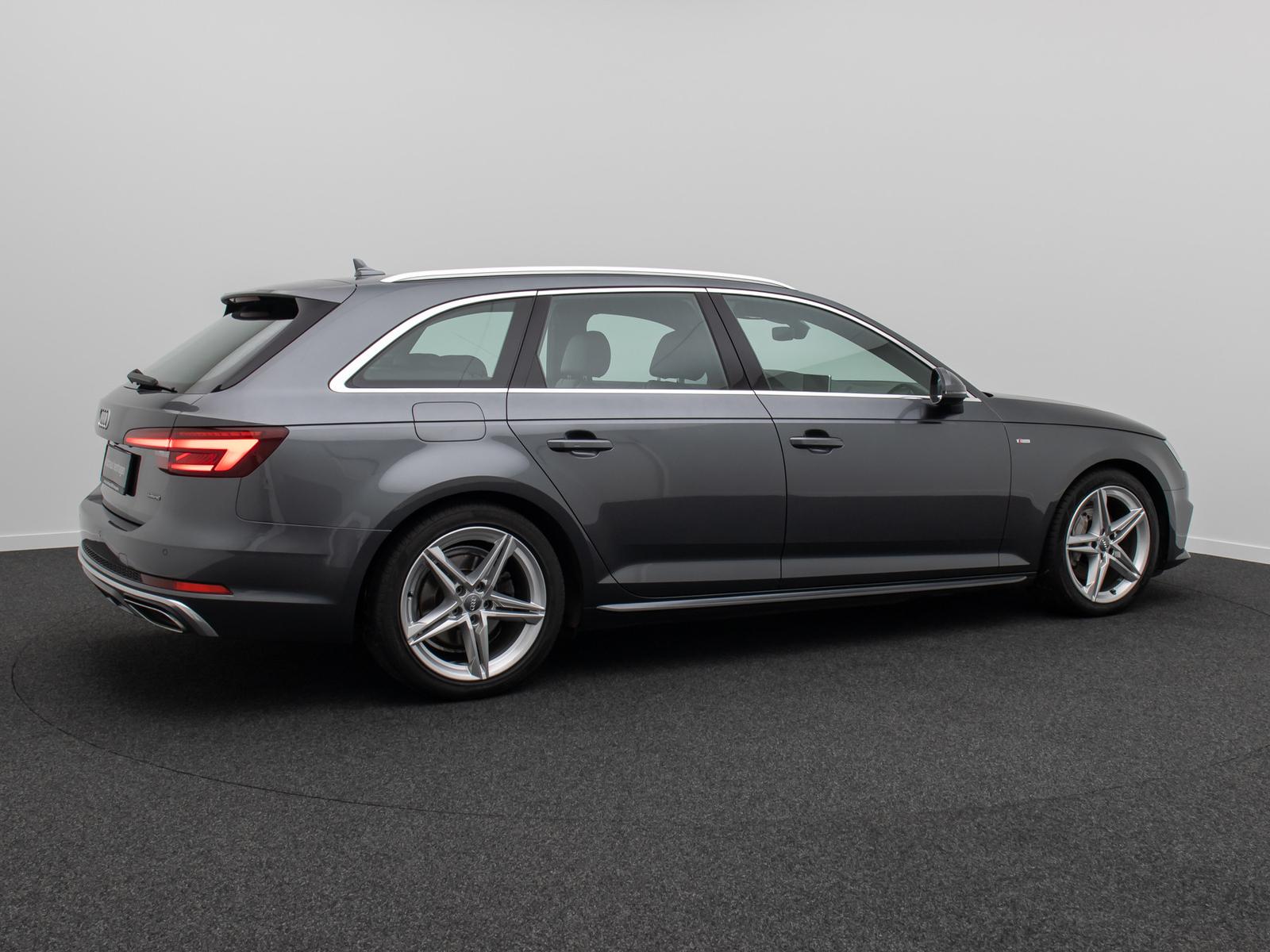Audi A4 quattro SLine Kamera DAB Massage Panorama 18"