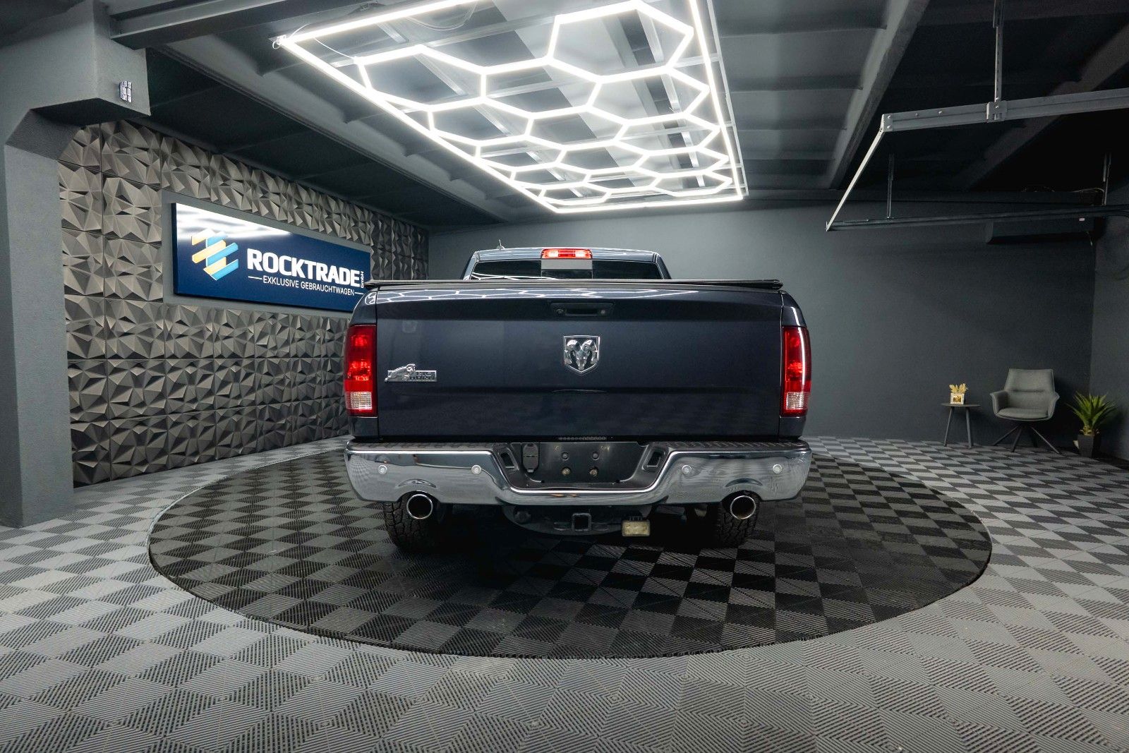 Fahrzeugabbildung Dodge RAM 5.7 V8 HEMI LPG PRINS | LONGBED | 20 Zoll