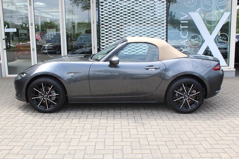 Fahrzeugabbildung Mazda MX-5 2024 Kazari G-184 *Aktionspreis* NAVI ACAA