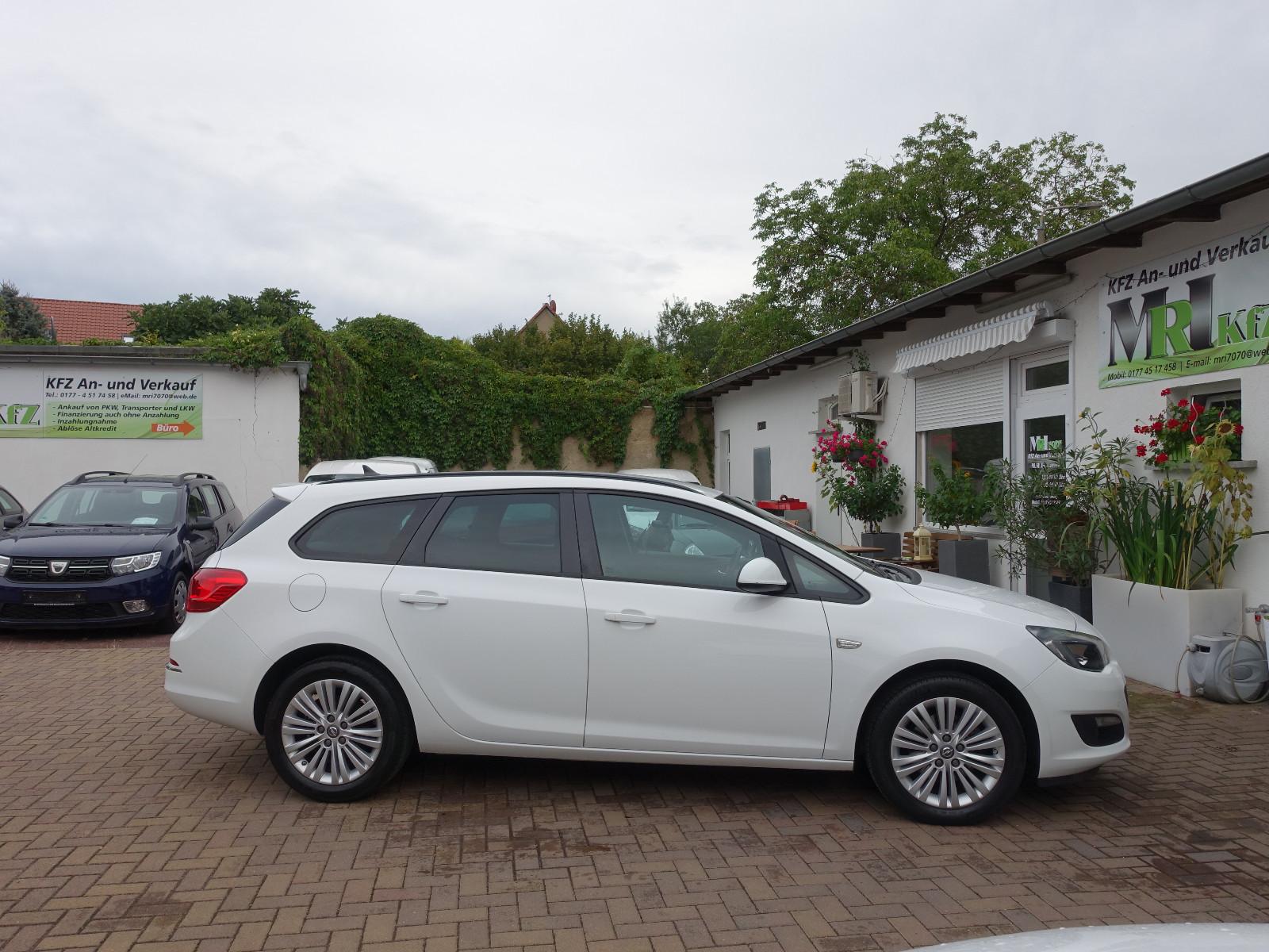 Opel Astra 2014 — engine 1.686 cm³, 110 HP (81kW)