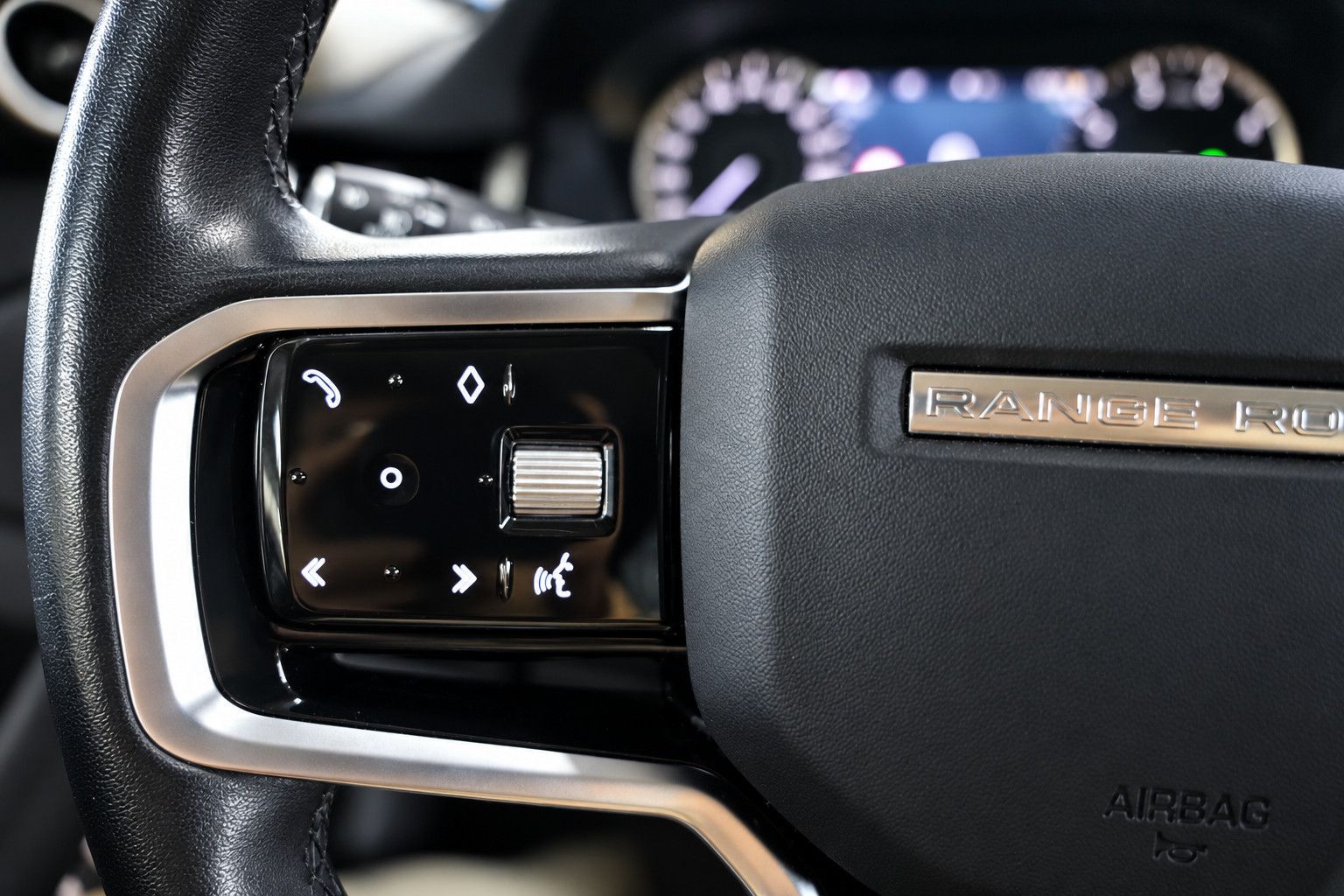 Fahrzeugabbildung Land Rover Range Rover Evoque SE *Meridian*Kamera*Memory