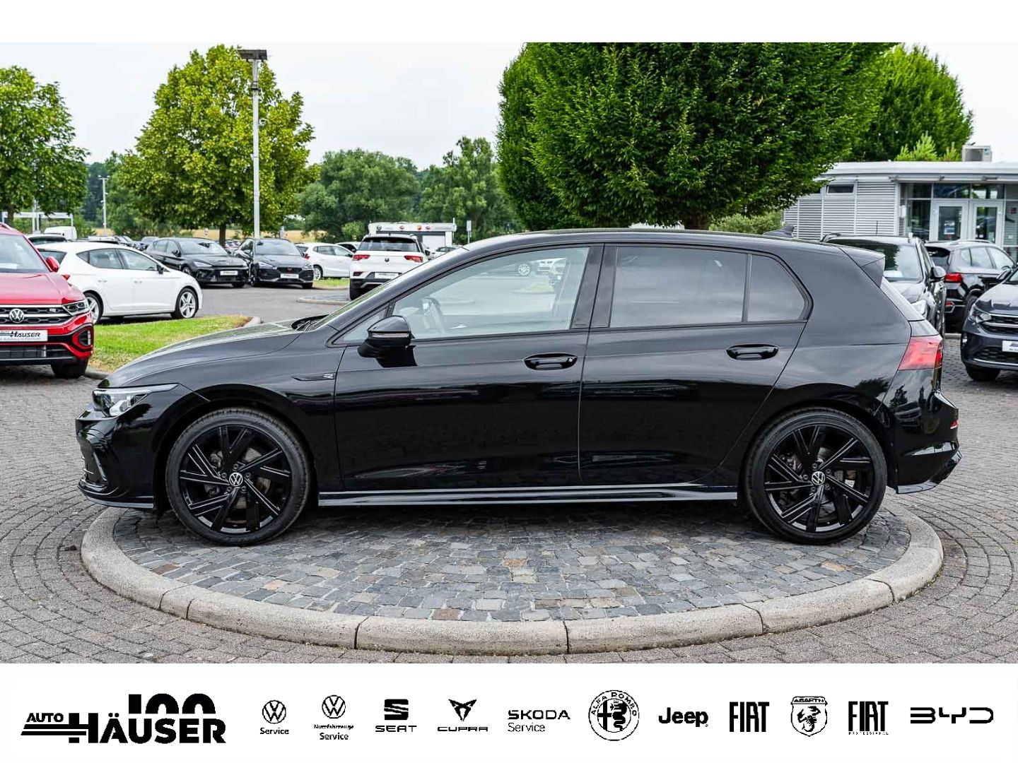 Volkswagen Golf VIII R-Line 1.5 eTSI DSG AHK HARMAN-KARDON  imagem 3