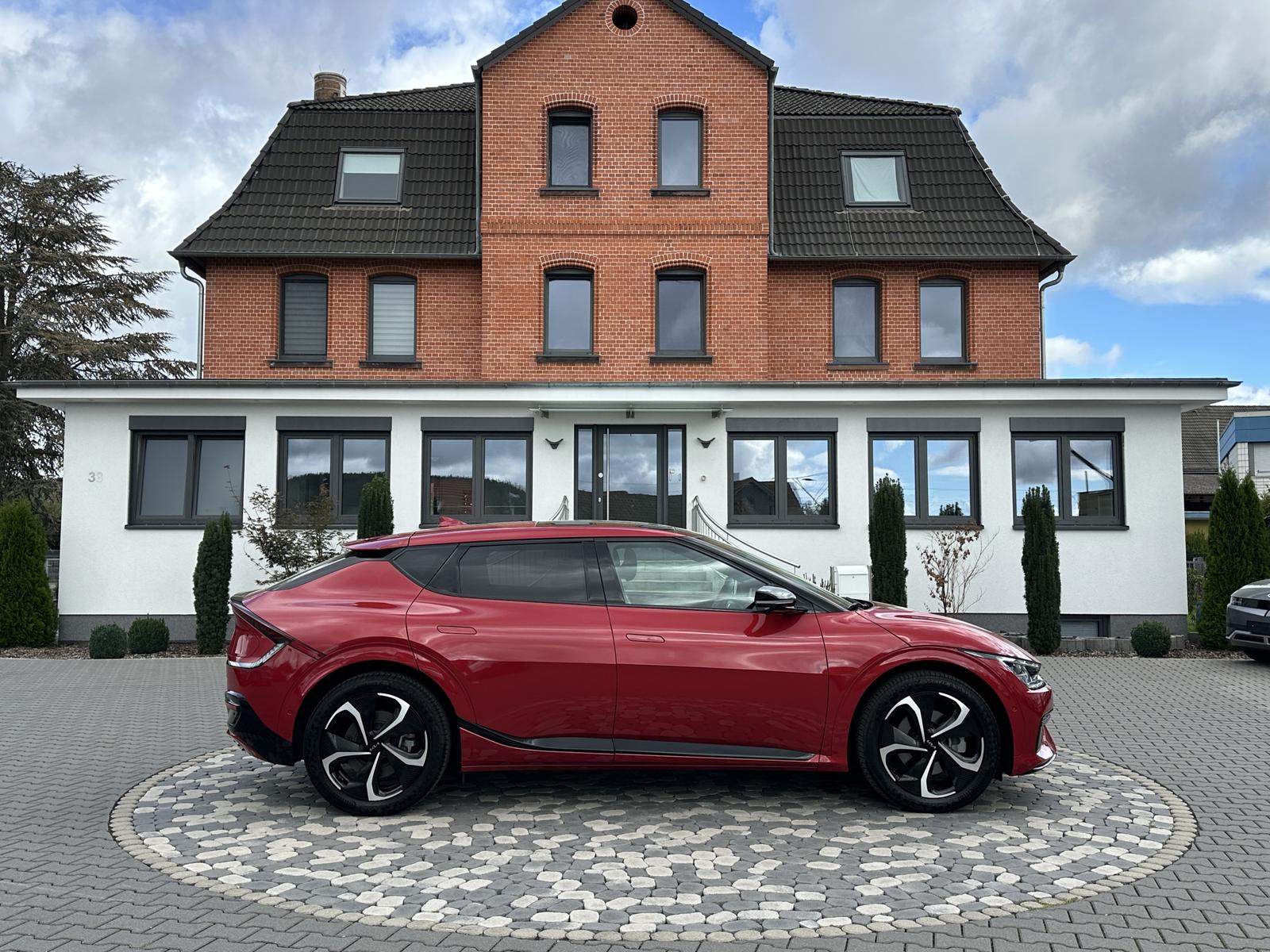 Kia EV6 GT-Line 77,4 kWh 228 ch • 17 300 km • Batterie 98,7 % • Head-up • Toit pano • Meridian