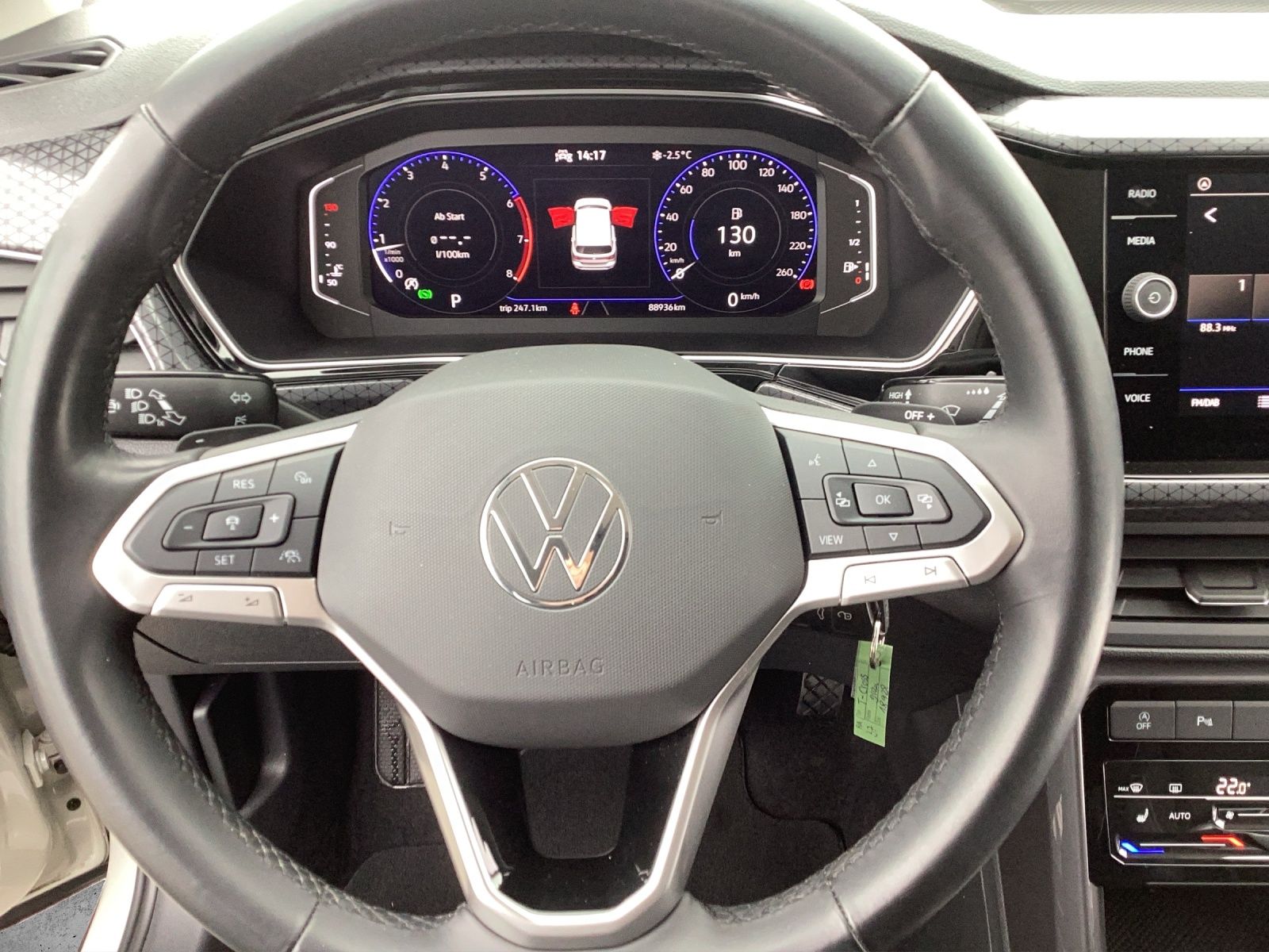 Fahrzeugabbildung Volkswagen T-Cross TSI Style DSG LED ACC PDC SHZ GRA