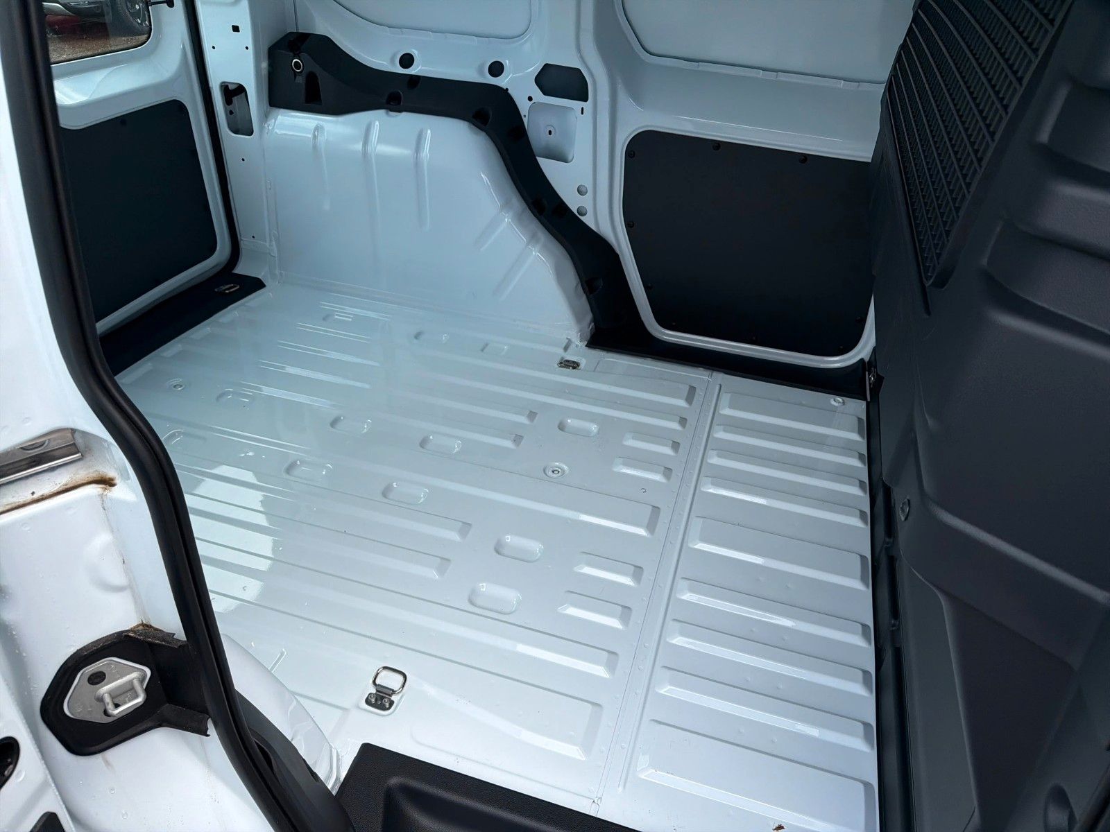 Fahrzeugabbildung Ford Transit Connect Trend L1 Kasten
