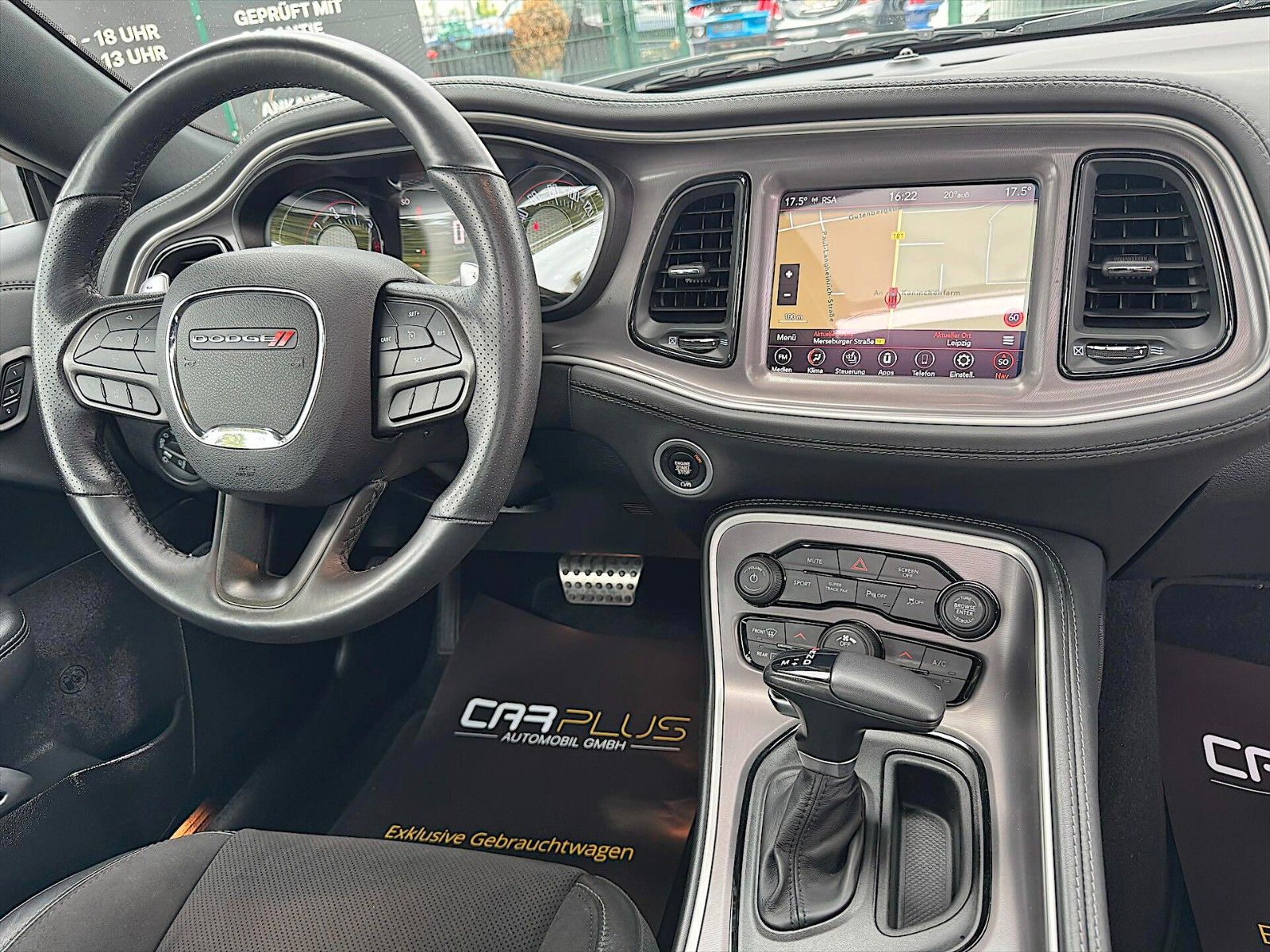 Fahrzeugabbildung Dodge Challenger 5.7 V8 SRT Performance BLACK EDITION