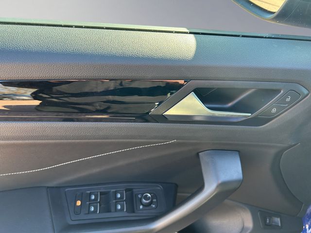 T-Roc R-Line 1.5 TSI DSG ACC FACEL. MATRIX-LED