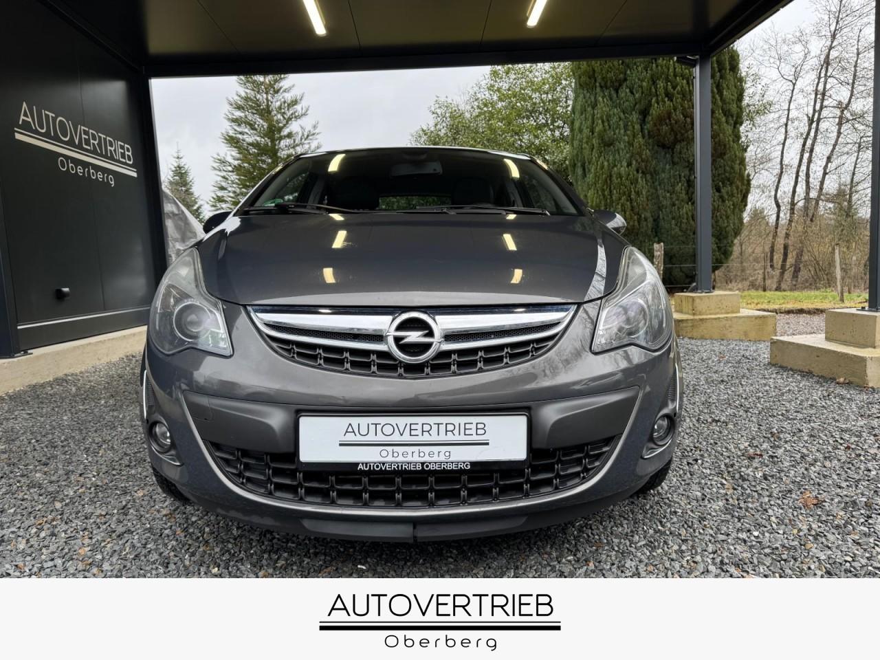 Opel Corsa 1.3 CDTI XENON NAVI KLIMA SHZ PDC BT TEMPO