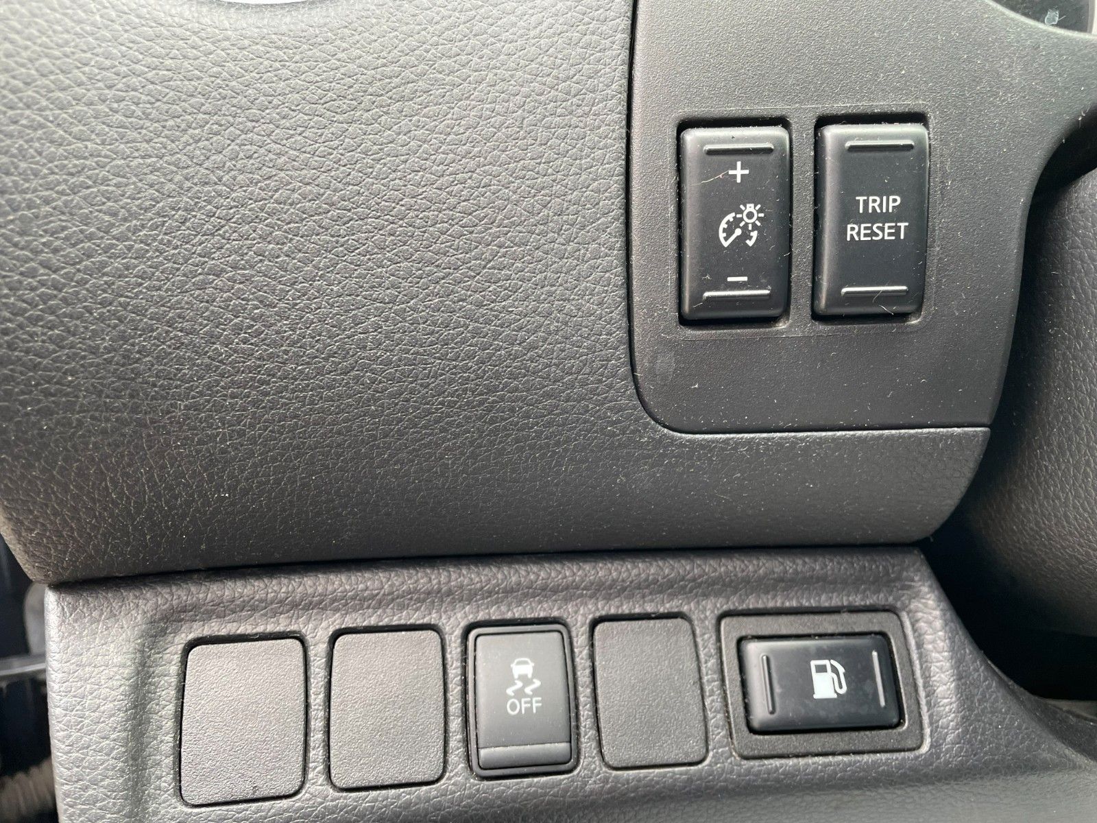 Fahrzeugabbildung Nissan Navara NP300 Tekna Double Cab 4x4