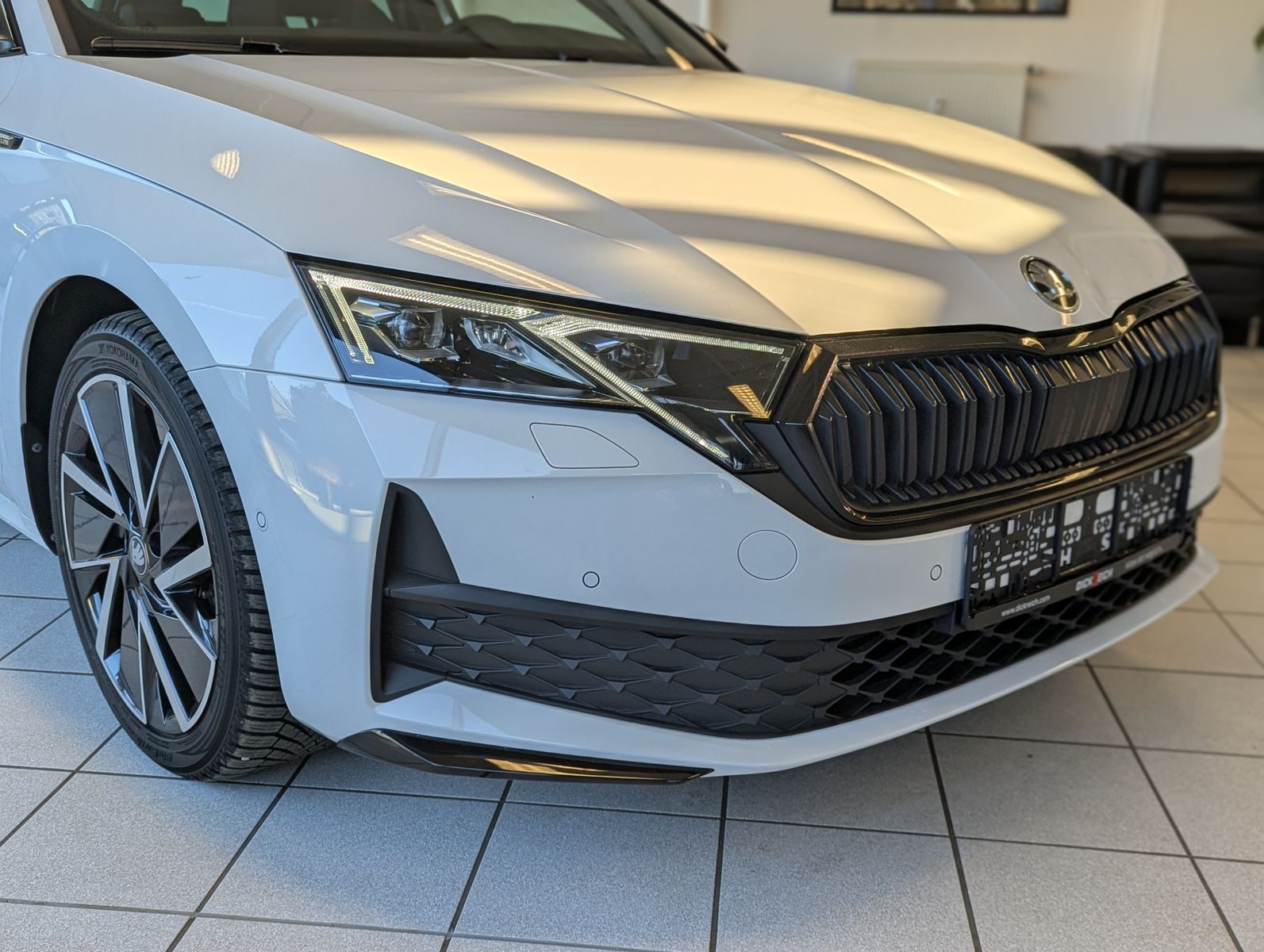 SKODA Octavia 1.5 TSI Sportline Pano Martix AHK 5J Gar - Image 9