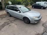 Ford Mondeo - Ford Mondeo aus 2006: Kombi