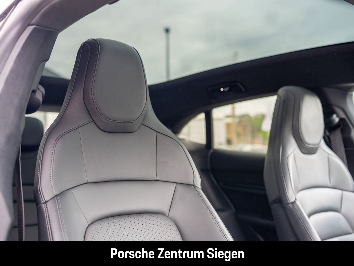 Porsche Taycan 4S Cross Turismo Pano 21Zoll BOSE Memory foto 24