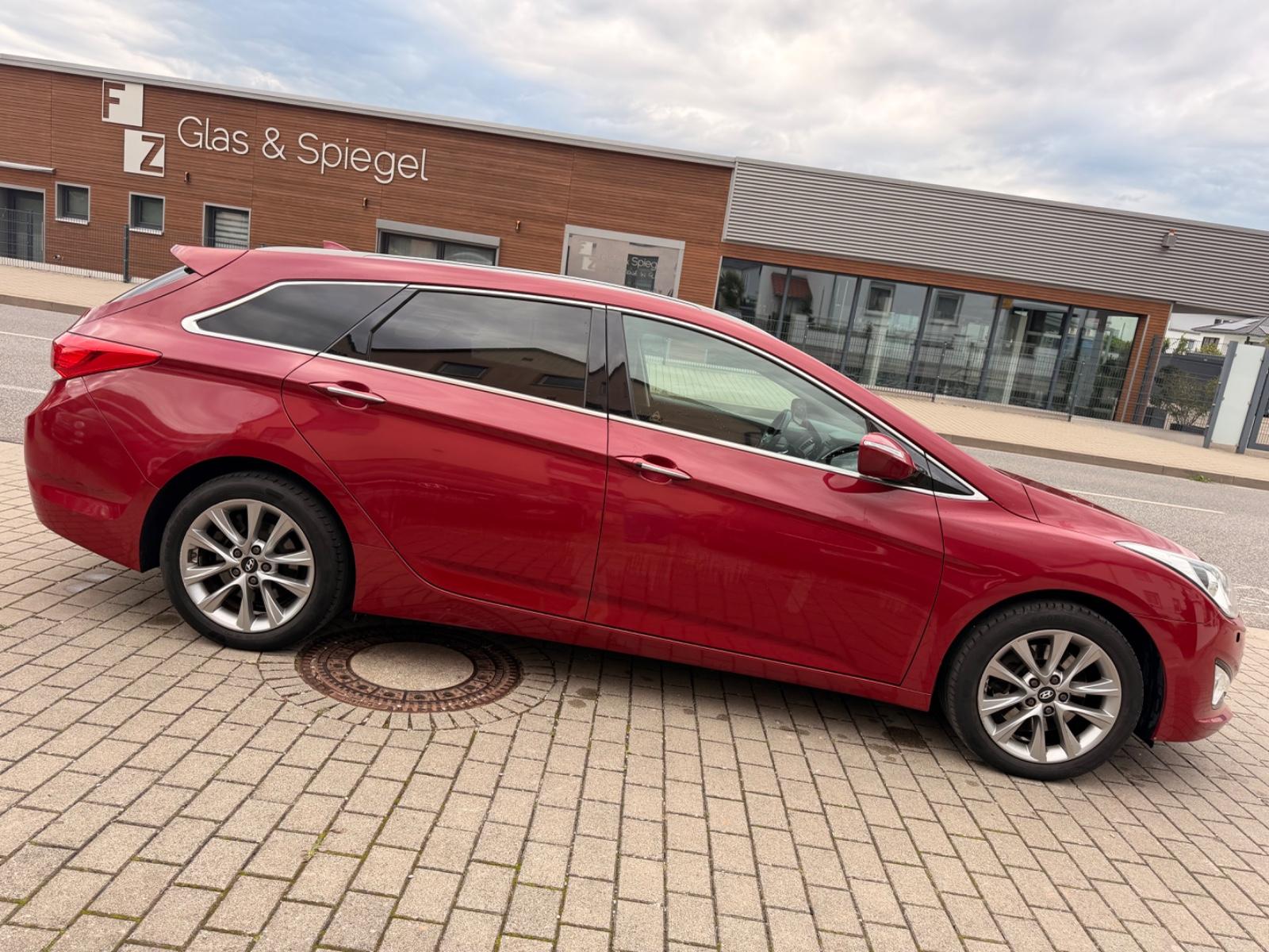 Hyundai i40 cw Premium/INSPEKTIONNEU/AUTOMATIK