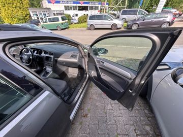 Volkswagen Golf - 7