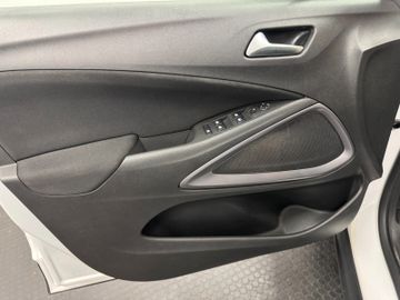 Opel Crossland (X) - 11