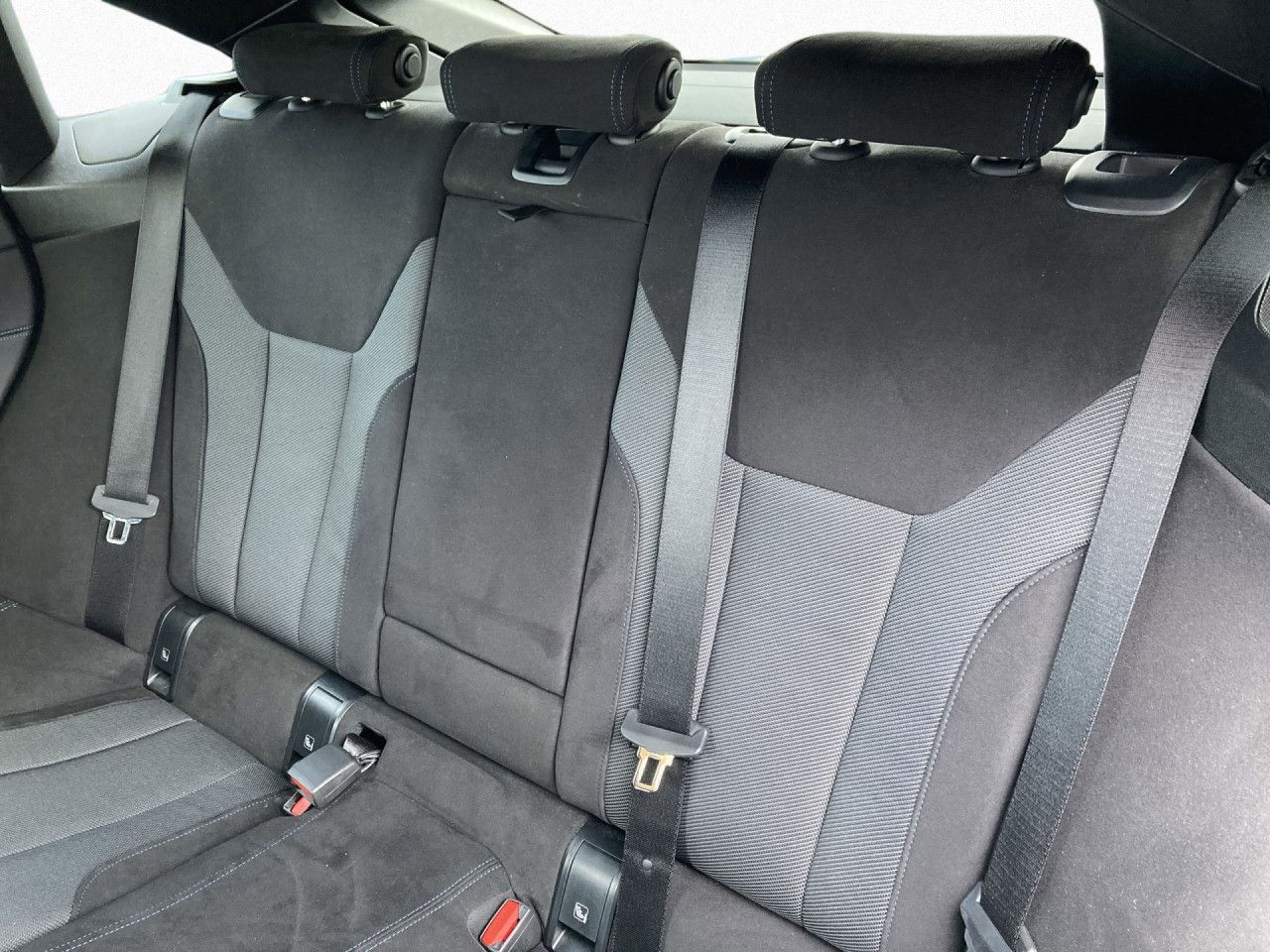 BMW i4 - Bild 17