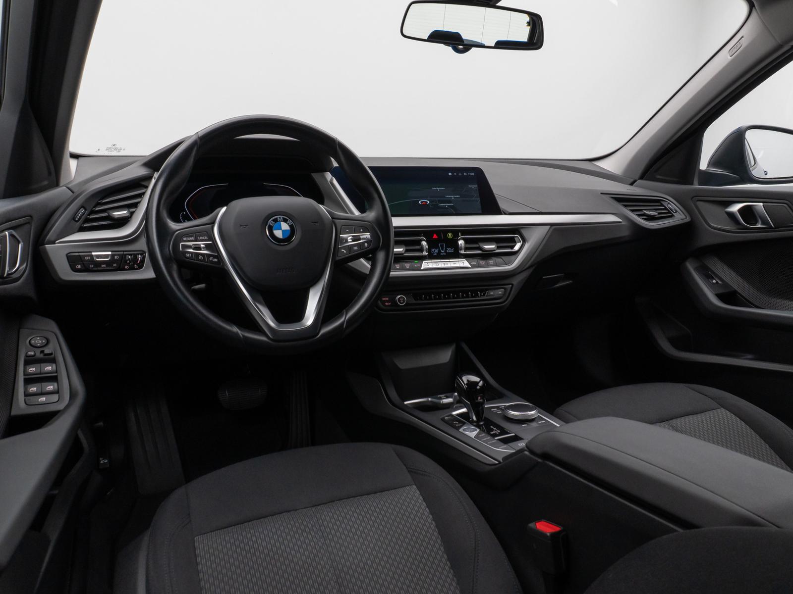 BMW 118i DAB CockPitPro Geschwindigkeitsreg LED PDC
