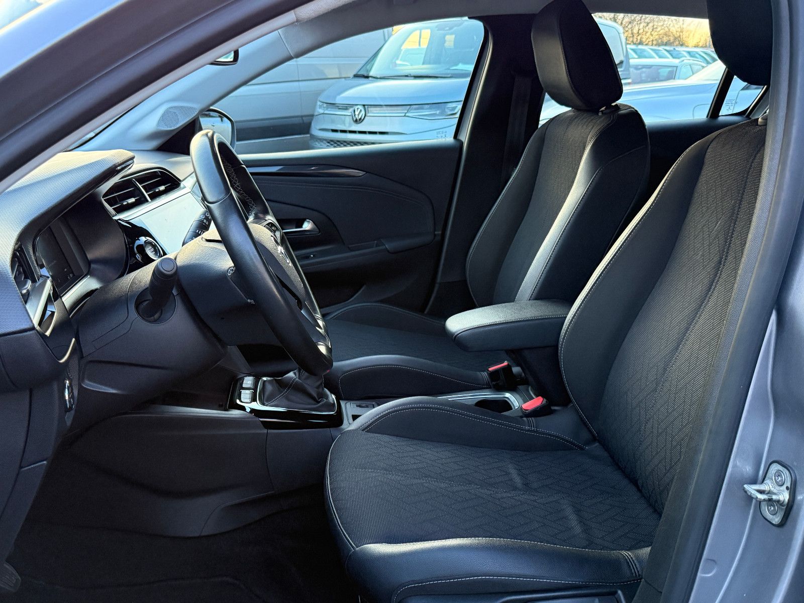 Fahrzeugabbildung Opel Corsa F 1.5 D Elegance GRA LED Navi PDC Kamera