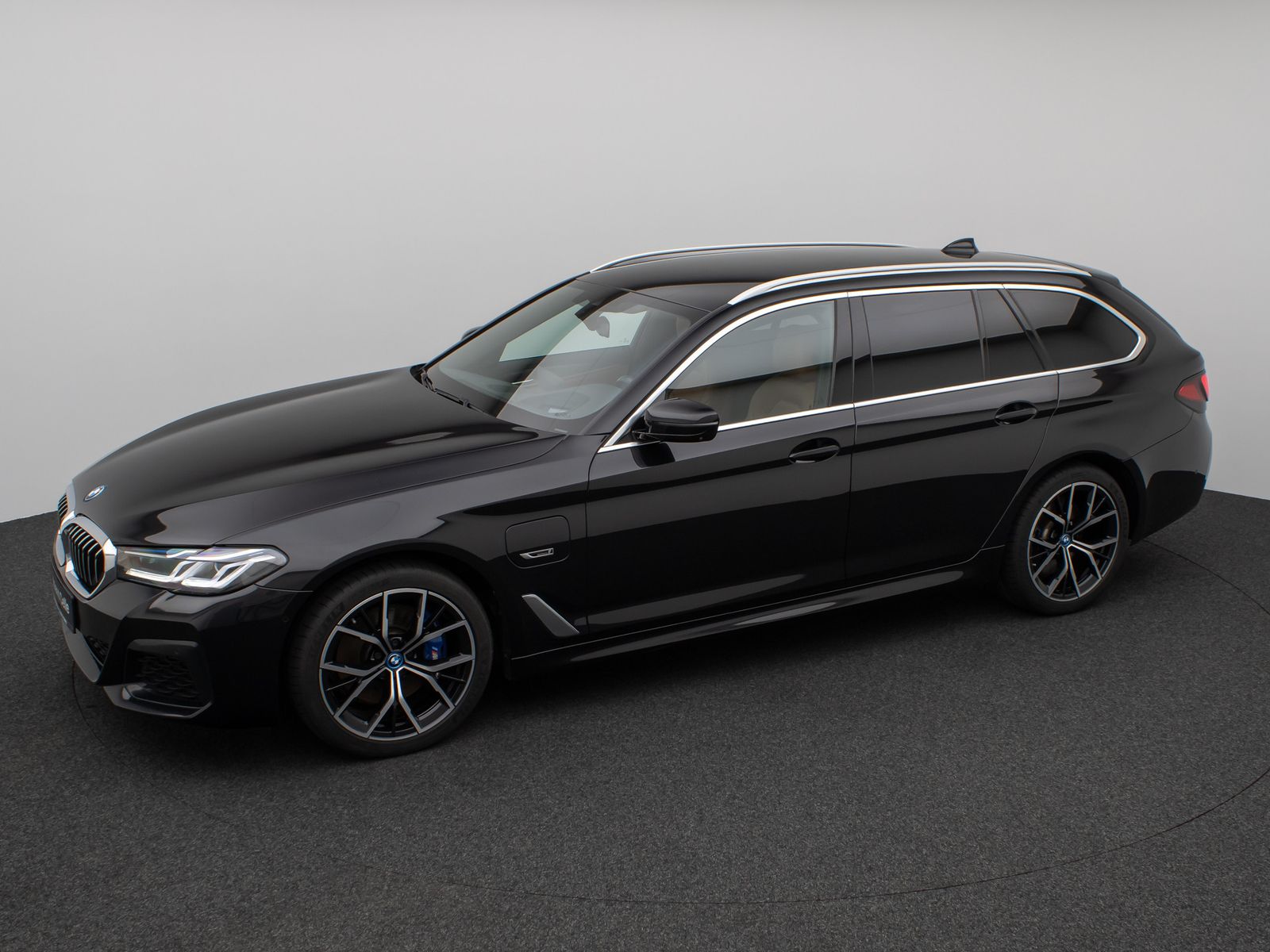 Fahrzeugabbildung BMW 530e xD M Sport Laser 360°HUD DAB H/K Komfort
