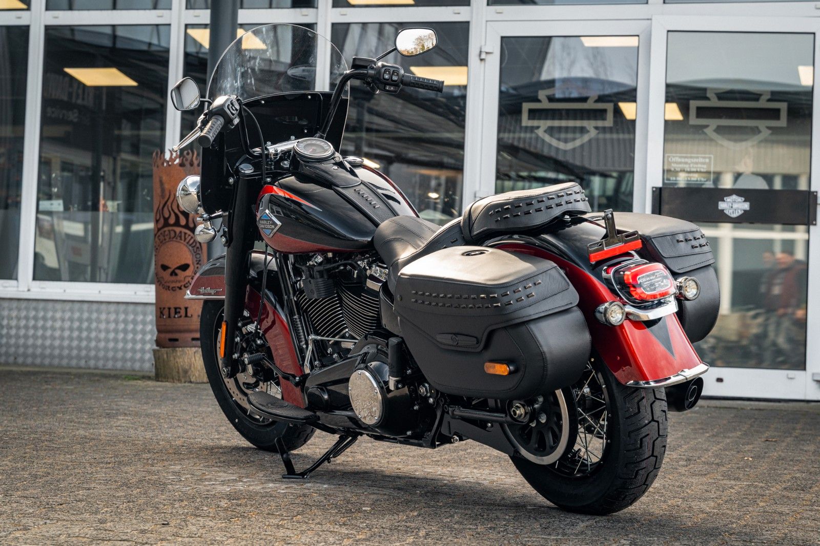 Fahrzeugabbildung Harley-Davidson HERITAGE CLASSIC FLHC 117 MY25 - Kurzfristig ver