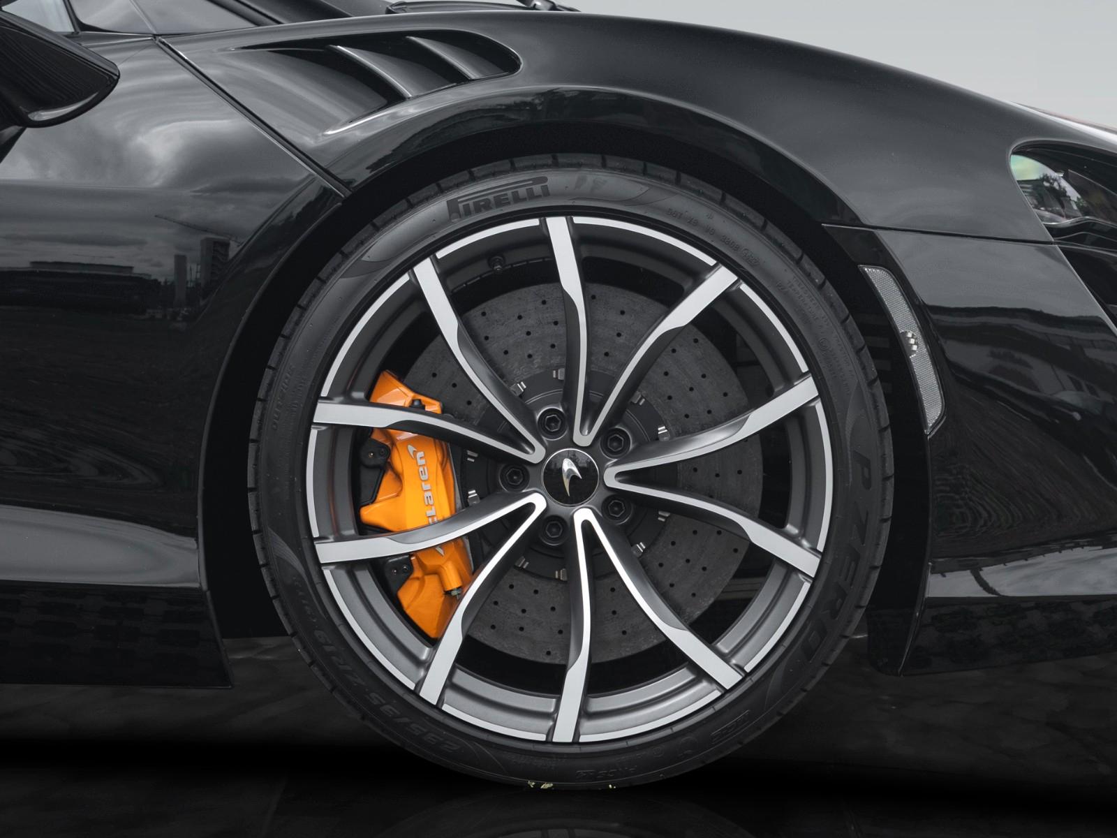 McLaren Artura | 3 Jahre Garantie & 2 Jahre Service inkl